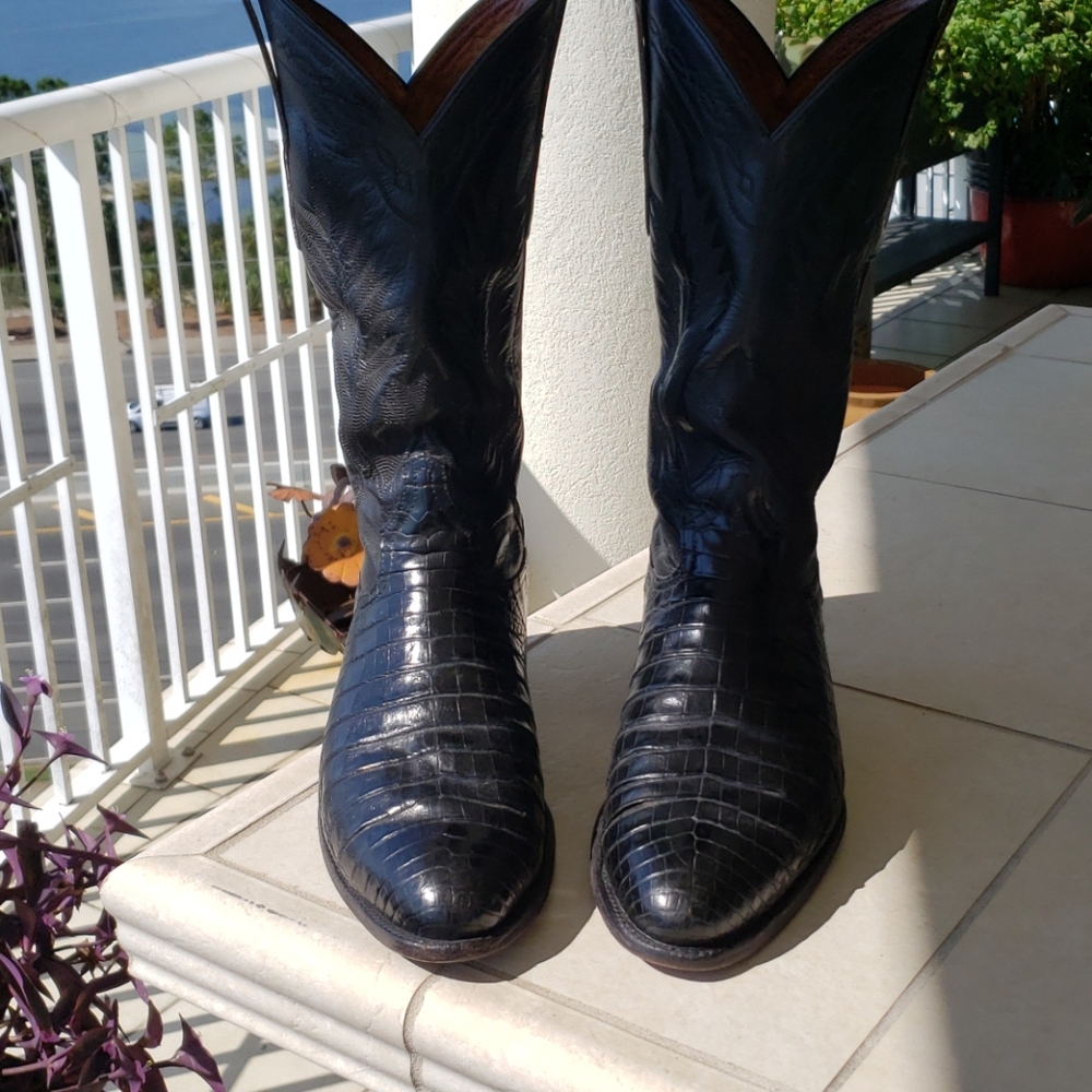 SUPER SHARP TONY LAMA CAIMAN BOOTS !! VERY NICE!!!